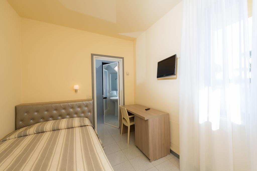 Hotel Gemma Del Mare Marina di Pietrasanta Exterior photo